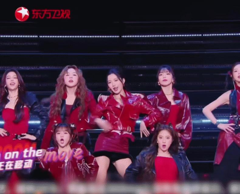 精灵少女解散后首个春晚舞台 谁懂啊，精灵少女解散后首个春晚舞台直接封神！《Vro