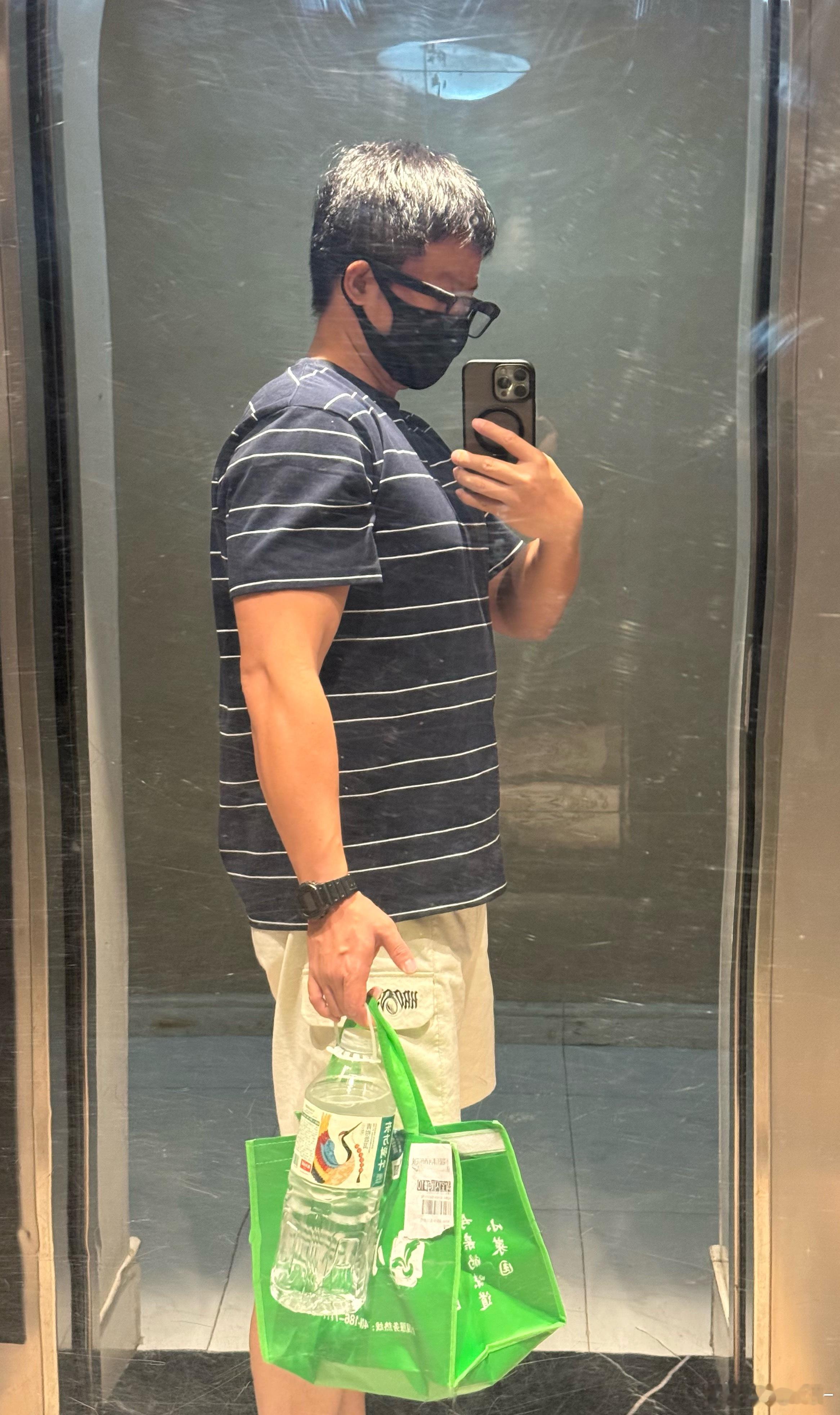 兄弟们看起来是不是比原来厚一些？胡说不胡说
