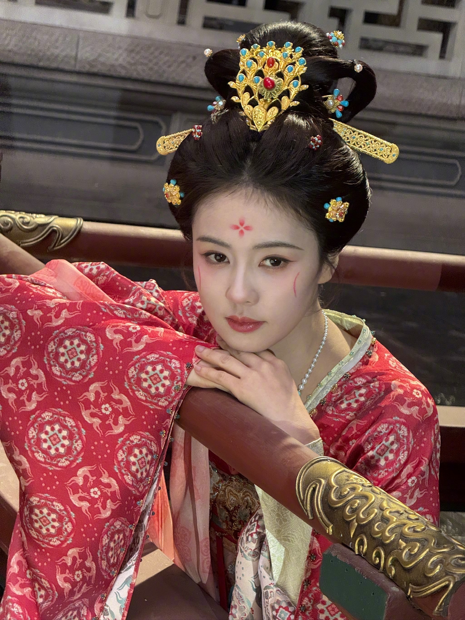 白鹿   在复制粘贴的时代，你是手写的诗