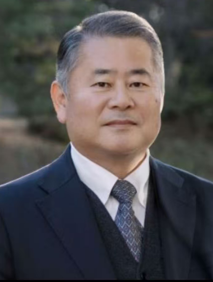 声称日本应拥核官员身份曝光 日本《周刊文春》12月24日披露，此前公开宣称“日本