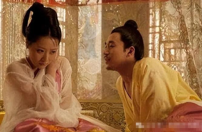 老时候的宫女怎么排解生理需求？孤单的大多挑“搭伙过日子”，这词啥意思？宫女一踏进