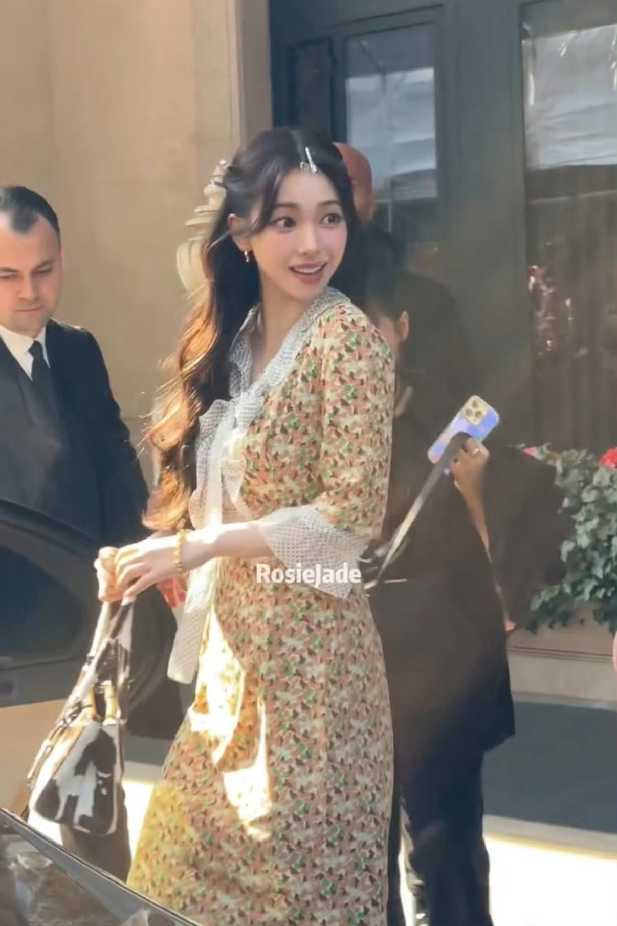 妈耶 有点太美了 