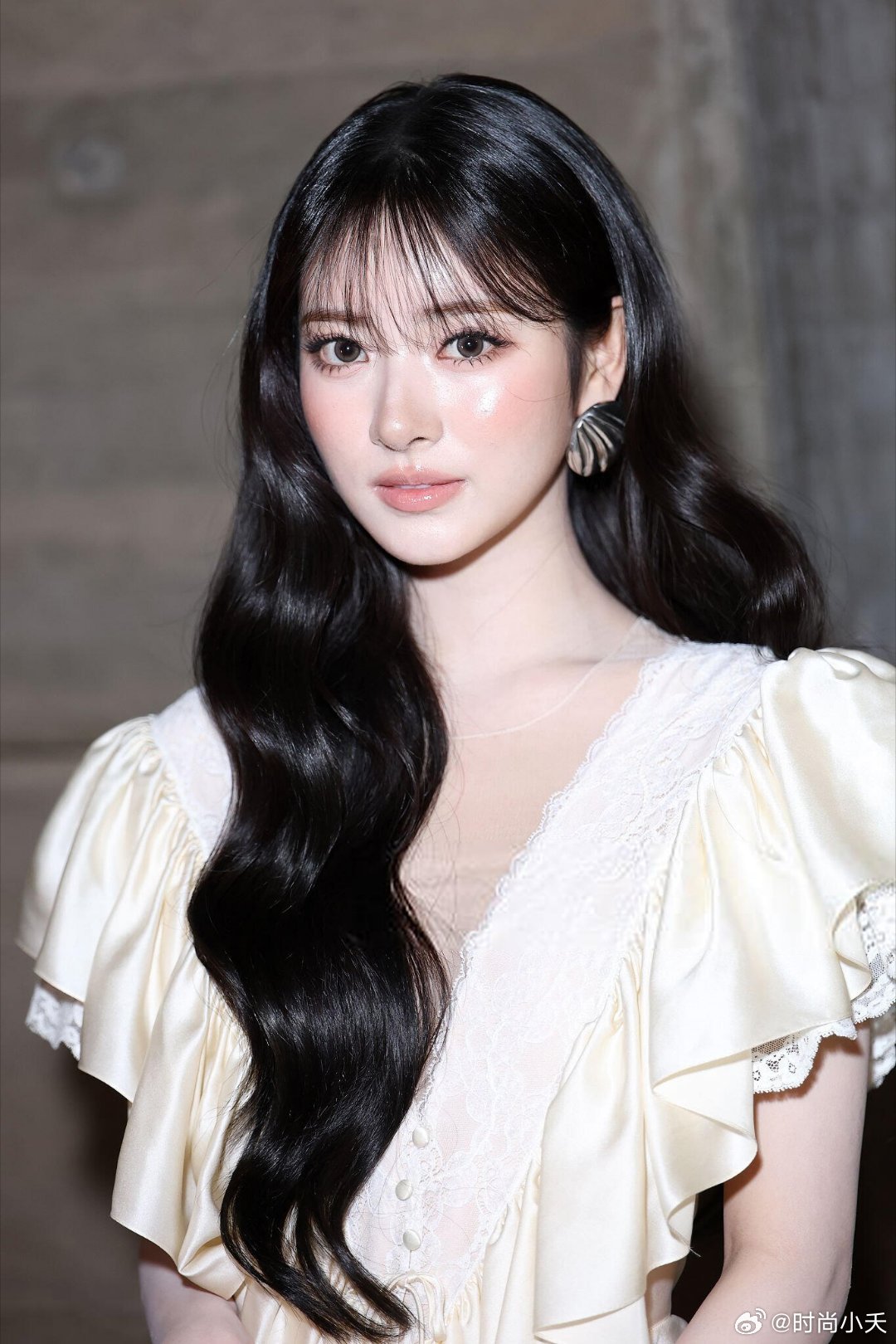 Anna巴黎看秀生图，杏奈大小姐也太美了！巴黎时装周时装周普通人怎么看时装周Me