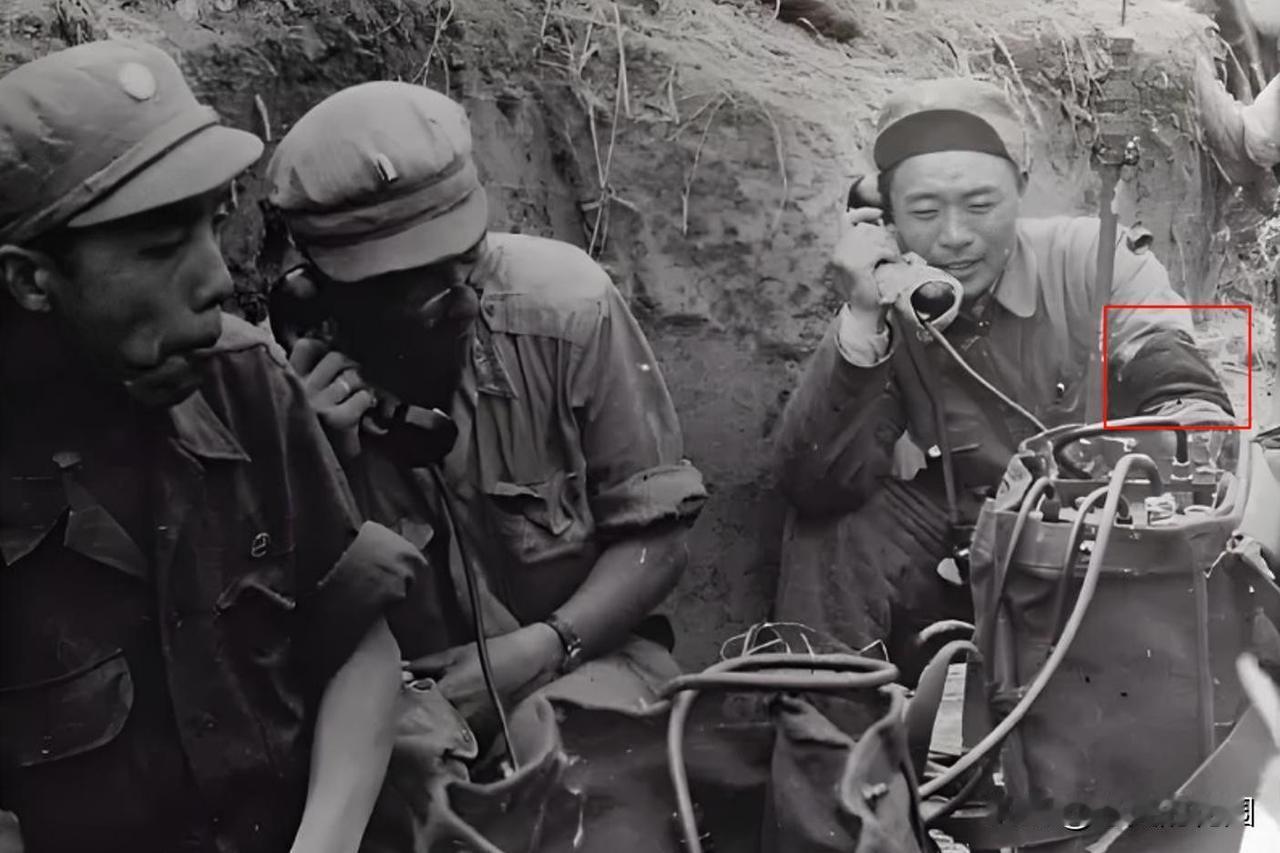 抗战时这个将领有多拼？母亲病逝却继续在战壕裹着黑纱抵御日军！


钟雄飞，湖南新