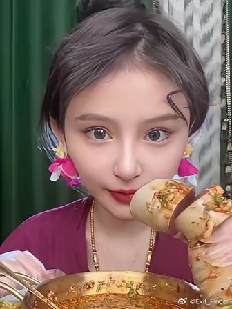 24岁的网红干饭莹莹因病去世我好奇查了一下她的成长路线不查不知道，一查真惋惜，原