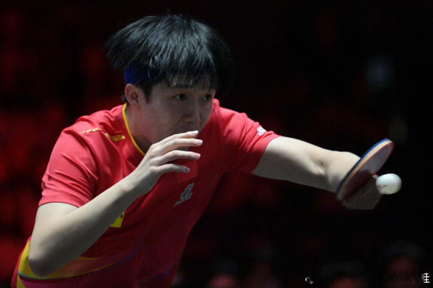 王楚钦VS弗朗西斯卡 王楚钦比赛加油[给力][给力][给力] 