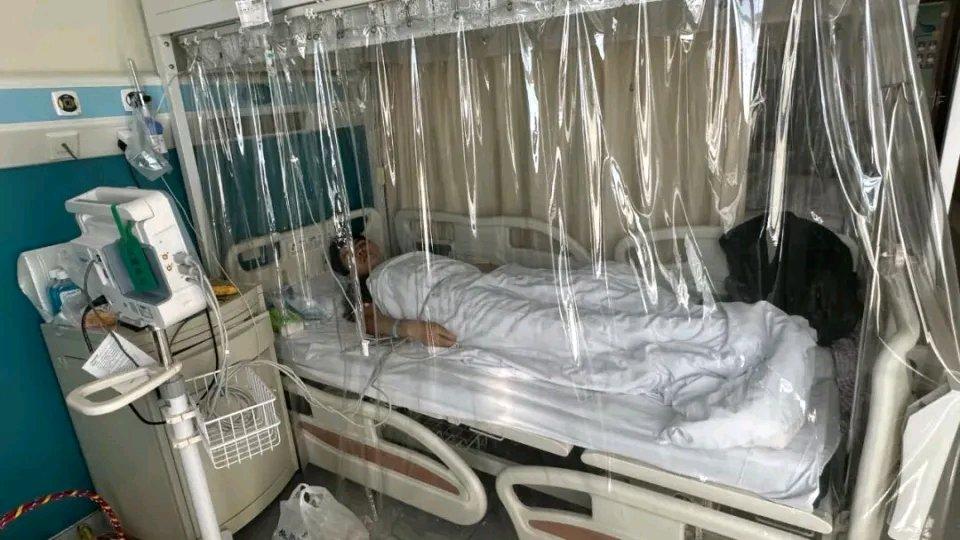 25岁的陈焕太让人心疼了。半个月前牙龈出血不止，一查竟是急性白血病，正在北京化疗