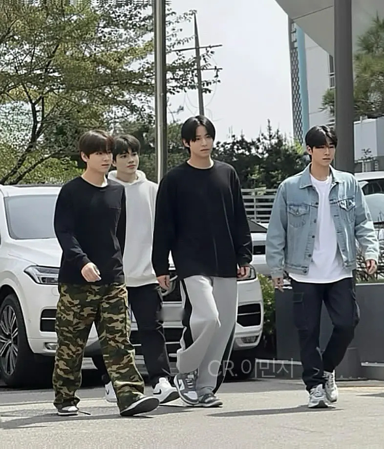 墨孙新男团，这个月偶遇的正脸图怎么样 