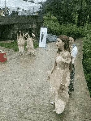 就这阵势要多少个人才能搞定这拦门酒？