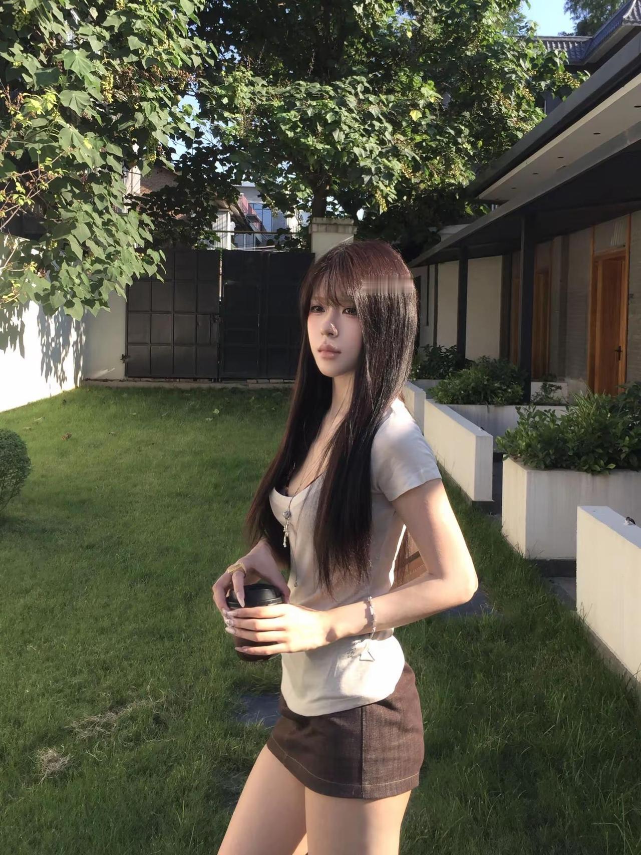 如果做什么都是错那就说明什么都能做ootd 低像素 齐刘海 夏天