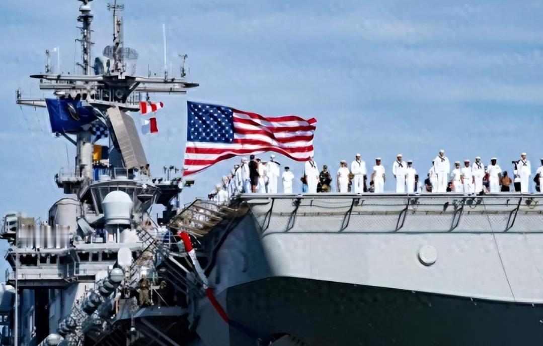 美军双航母进南海，台海风浪再起，霸权回响渐弱

12月上旬，解放军在台湾周边开展