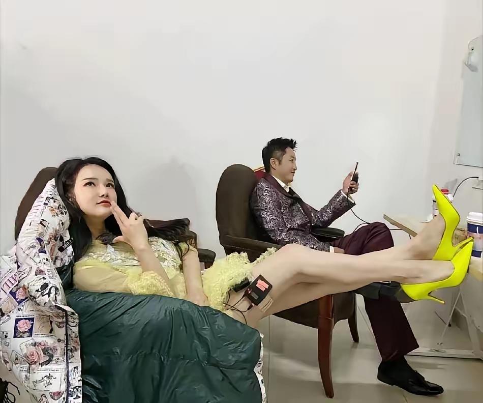 同样是投资，章子怡投入230万，如今收益高达3亿
反观邹市明老婆冉莹颖，投资亏损