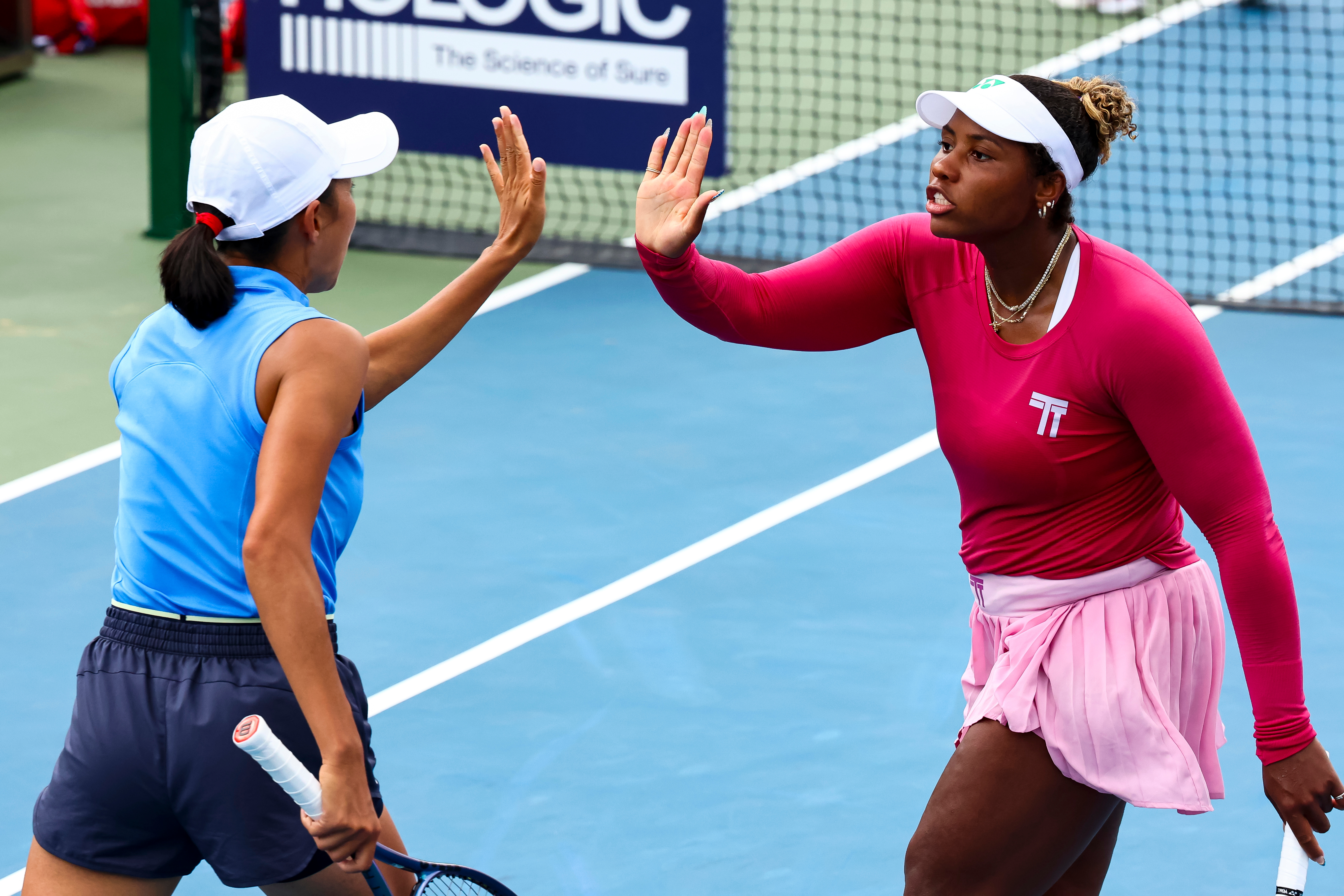 张帅组合晋级华盛顿站决赛🤜🤛WTA500华盛顿站双打半决赛，2号种子张帅/汤