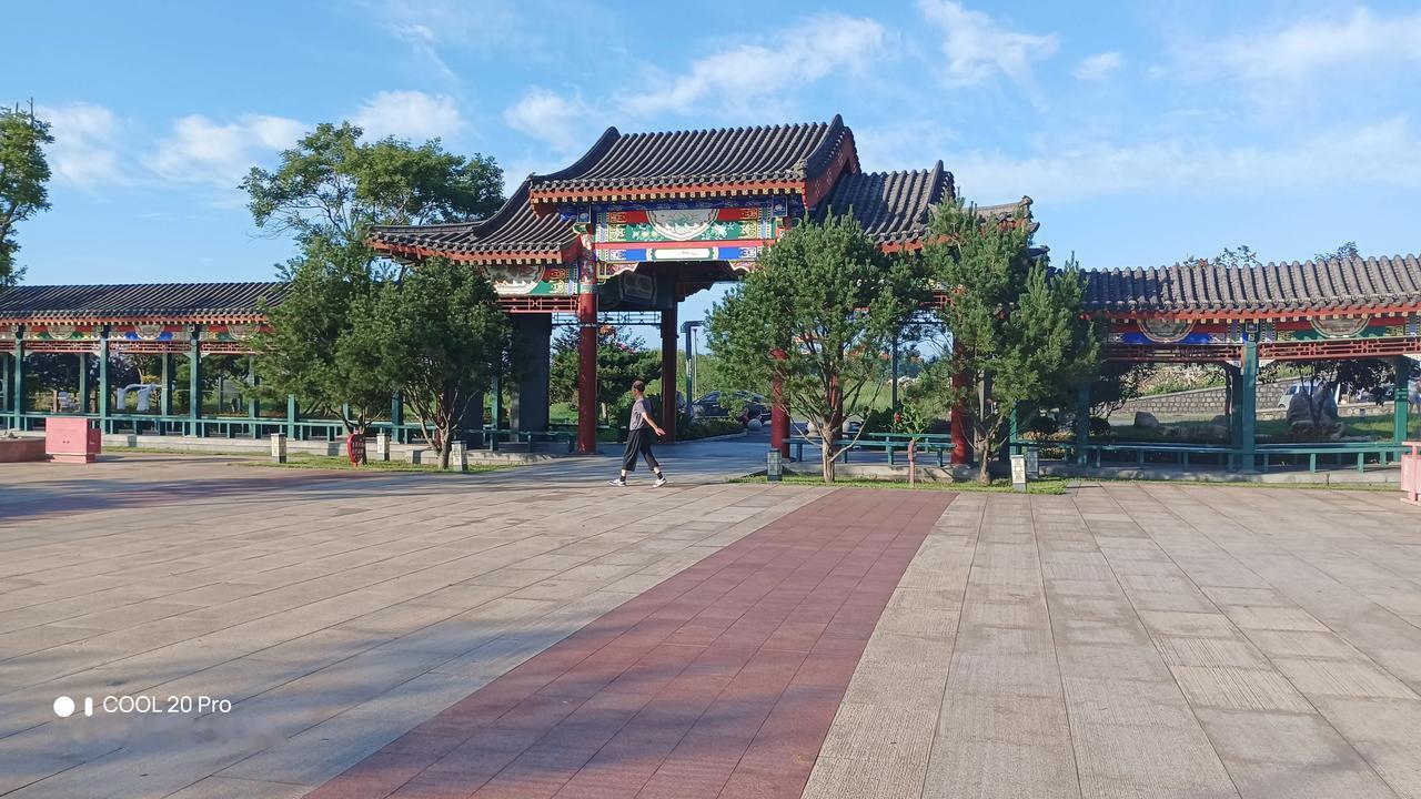 人走时运，马走膘。时运不济，命运多舛。