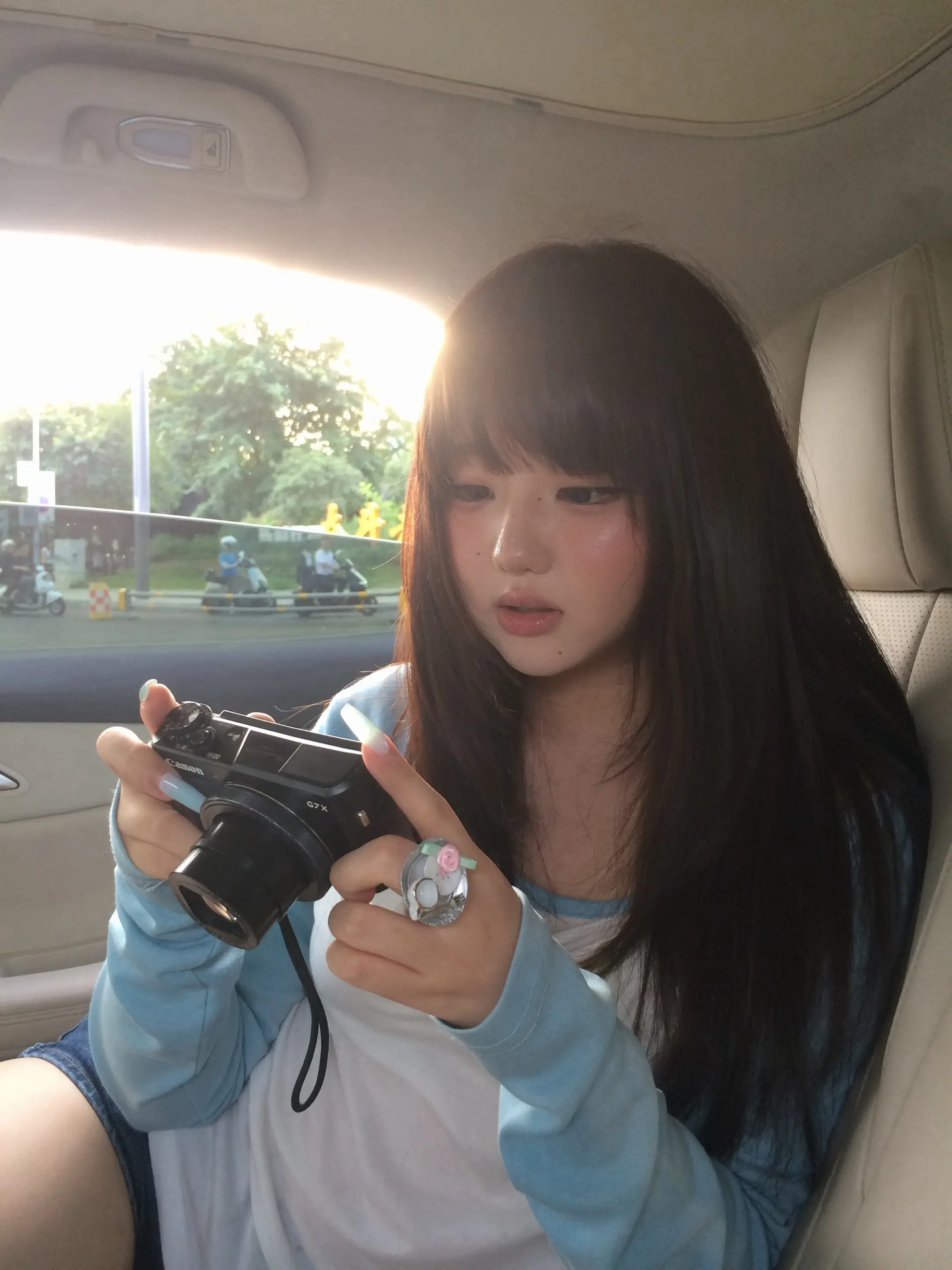 最近真的好忙好忙呀。认识了很多好的人，然后也在整理自己的家，我会尽快开...
