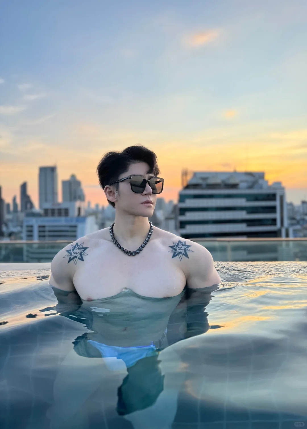 泰兰德的夏天，国庆节快乐