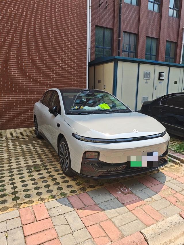 零跑B01上市俩月，首批车主怎么评？
 
之前买零跑B01，不少人问我说买新势力