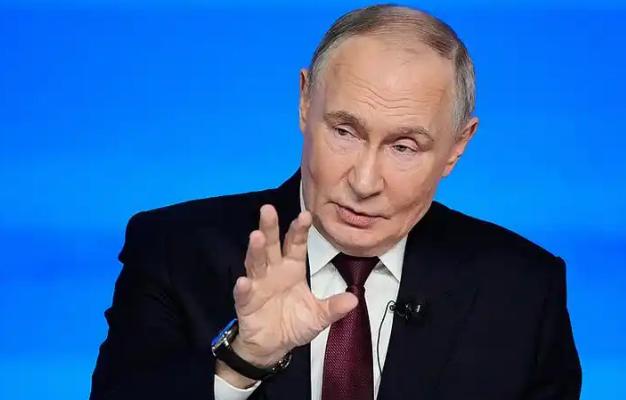 总统可以不当，阵地也可以丢失，但是只有一样东西，乌克兰是不会松口的，那就是乌克兰