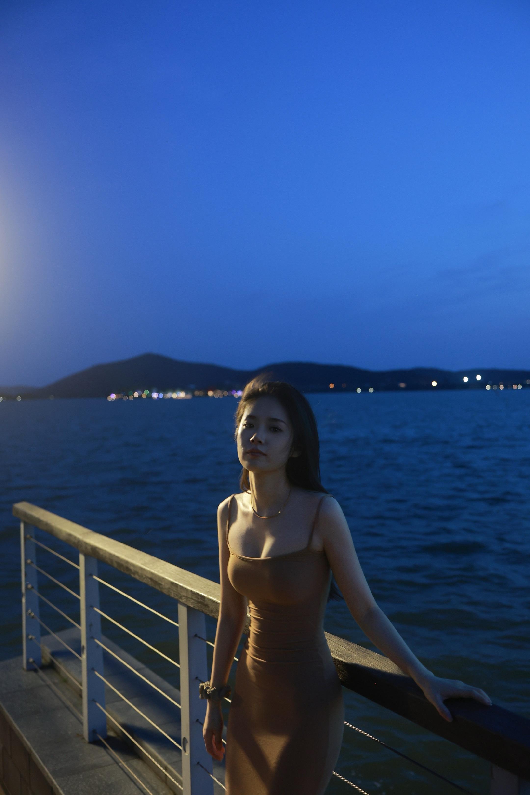怎么有点浪漫。