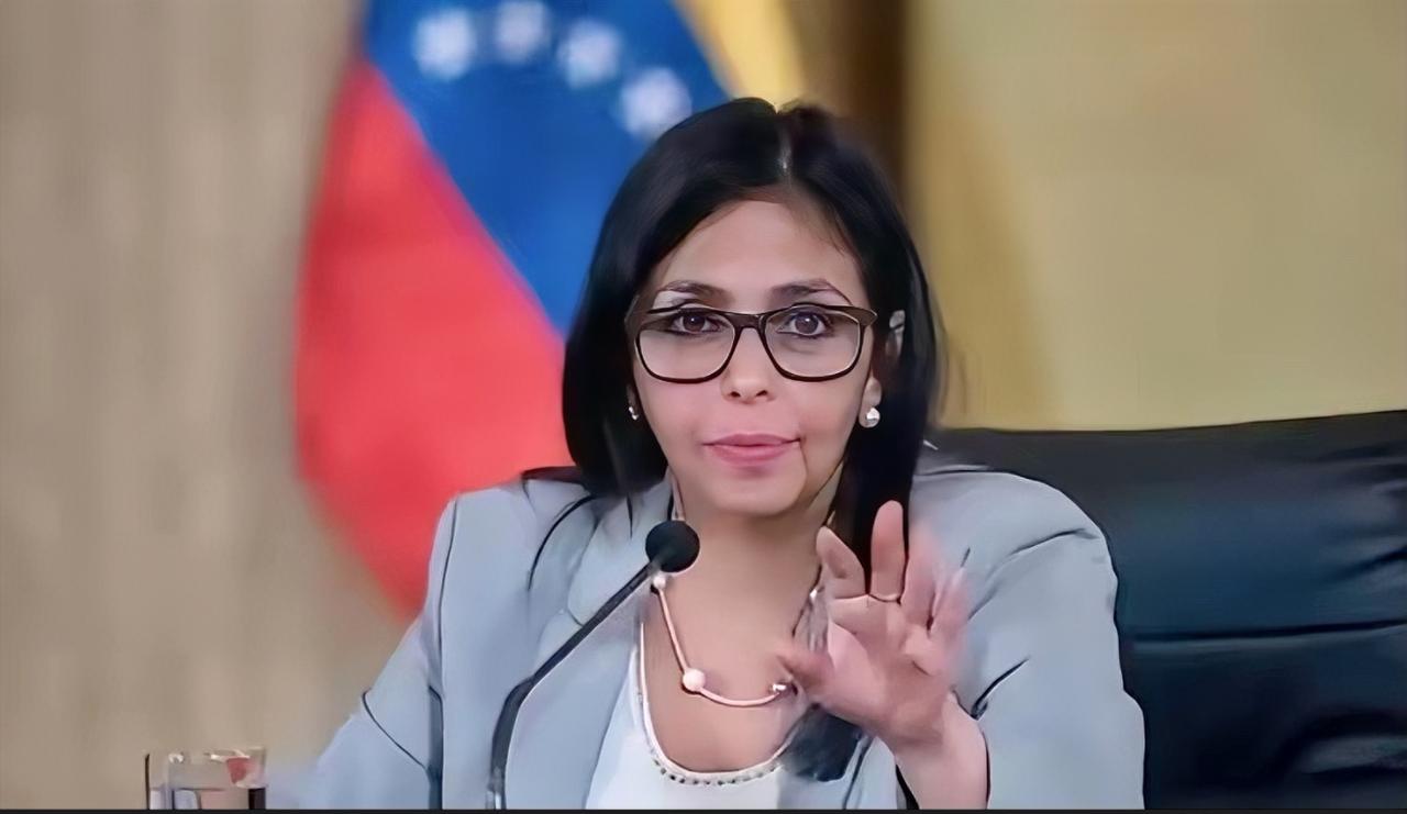 特朗普估计气得脸都青了。
他以为抓走马杜罗，委内瑞拉就完了。没想到德尔西立马稳住