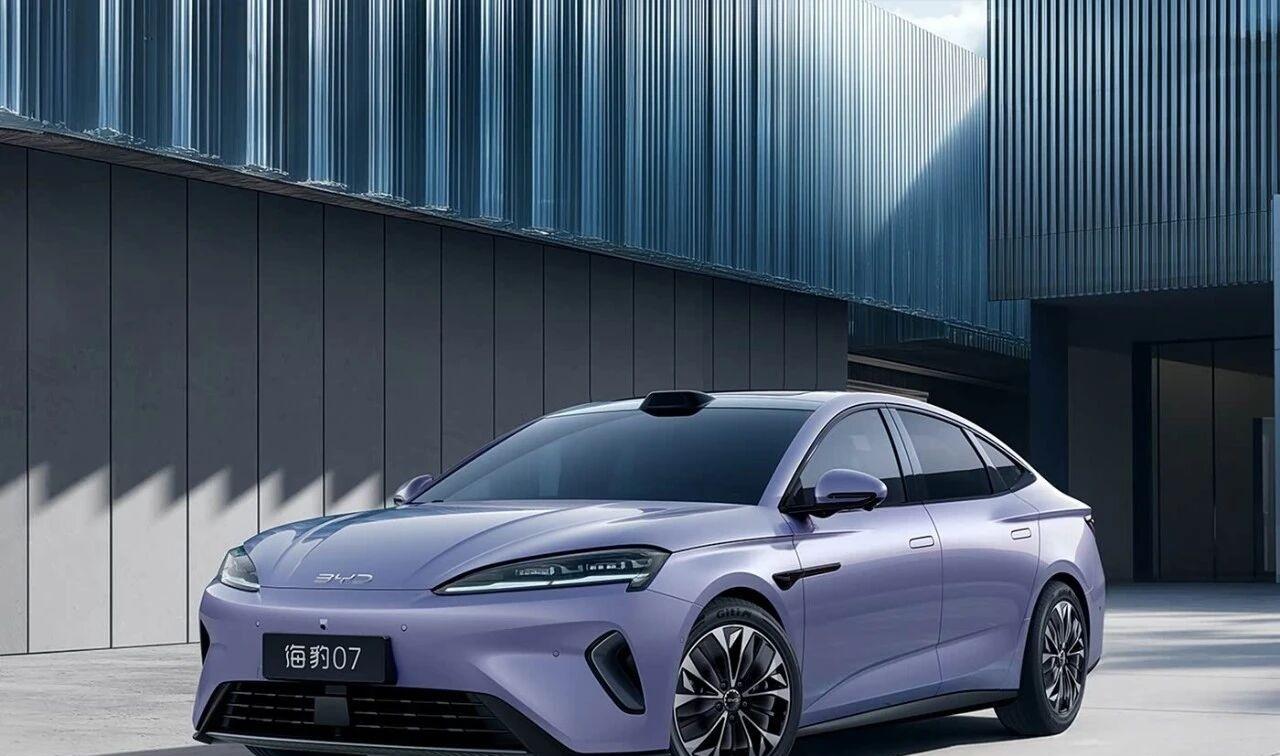 比亚迪海洋网即将上市的2026款海豹07EV。它将于3月5日正式发布，是一款在能