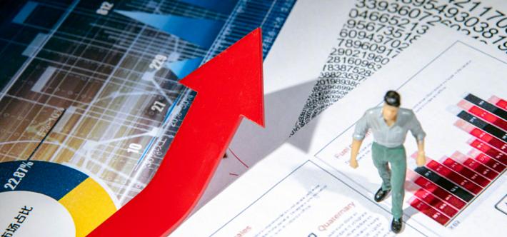 1月6日早盘可太让人兴奋了，沪指突破前期高点4034.08点，刷新近10年新高，