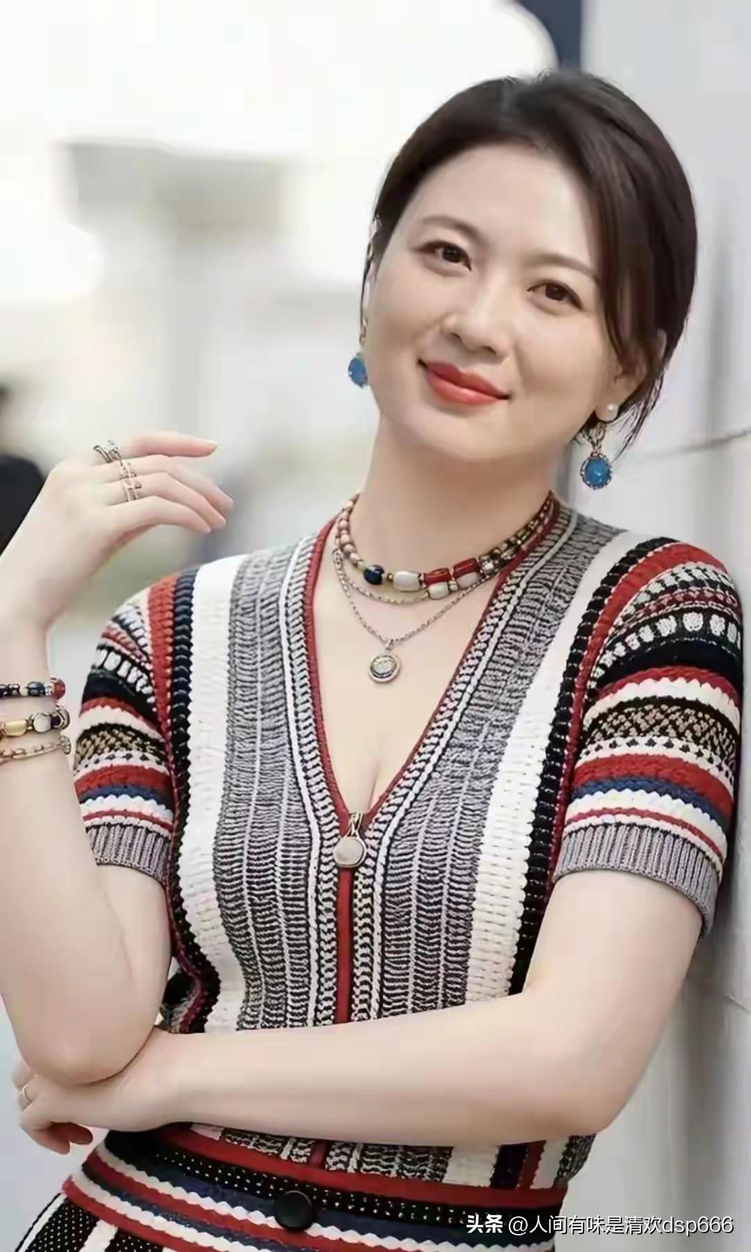 烟火人间，父母到老仍是一对欢喜老小孩
 
读完这篇文字，心底瞬间被细碎又温热的亲