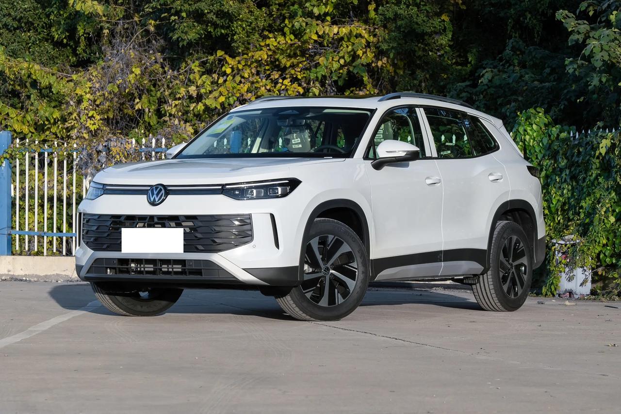 关于一汽-大众探岳L 380TSI 35周年严选款，12.9英寸中控屏其实够用，