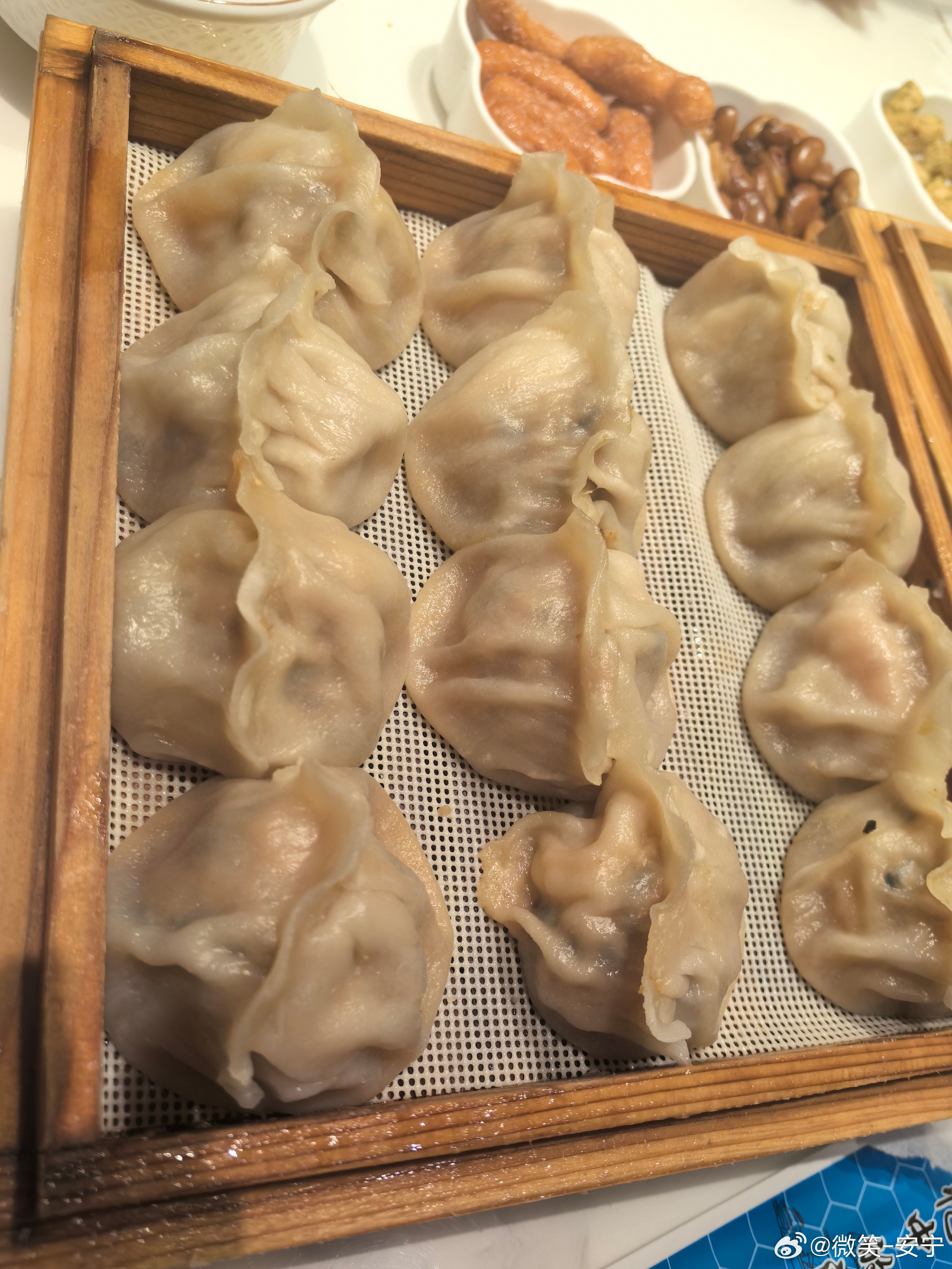 今天来晒饭，每天吃好饭，这很正能量！都要认认真真生活啊！ 