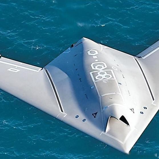 《突破性进展！轰-20首创超声速翼隐身设计，可挂高超弹跨洲轰炸》这项突破不仅意味