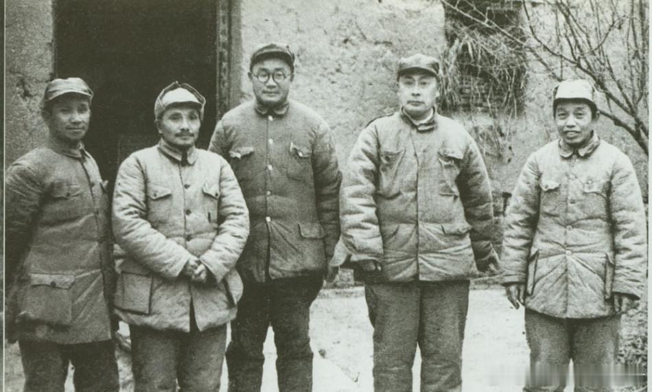 邓小平、刘伯承、陈毅、粟裕、谭震林 