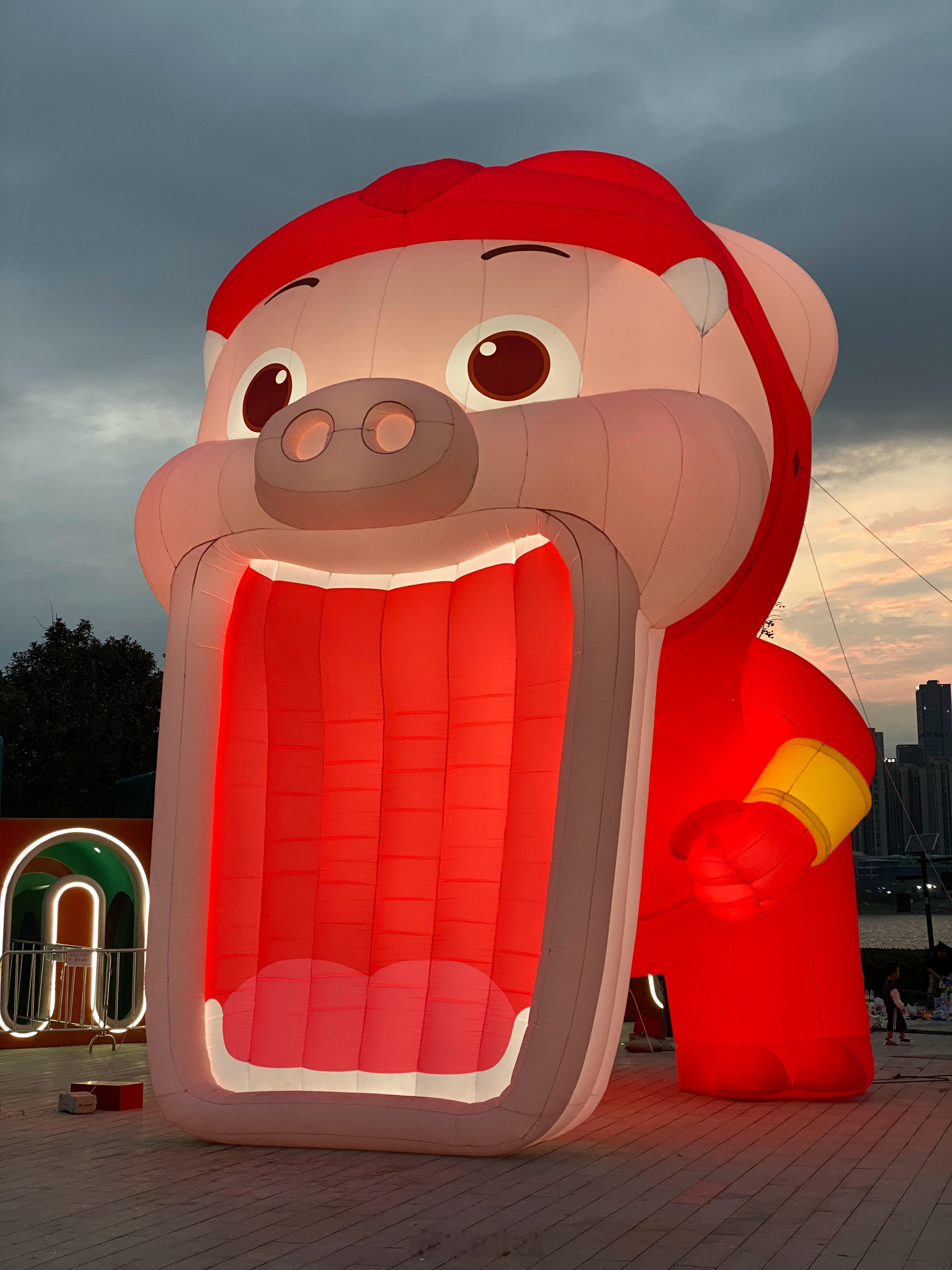 看到这图第一反应：黄灿灿