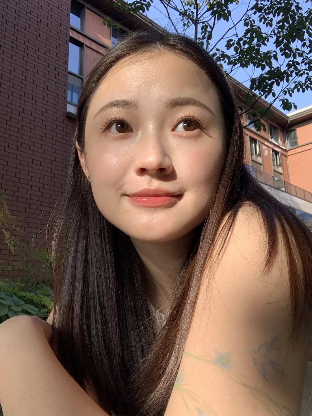 淡妆浓抹总相宜