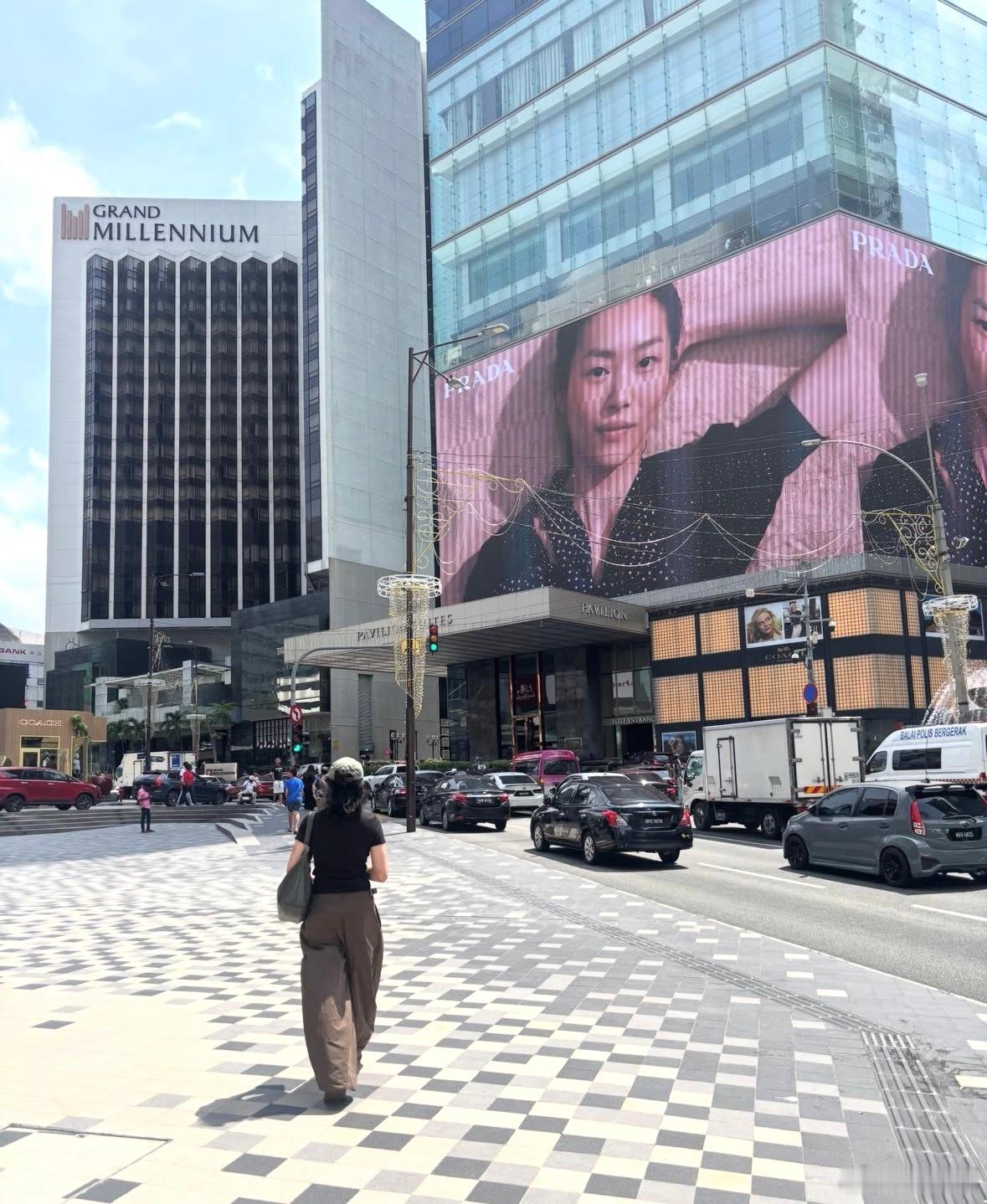 💥💥💥刘雯 for Prada Days of Summer 2026 C