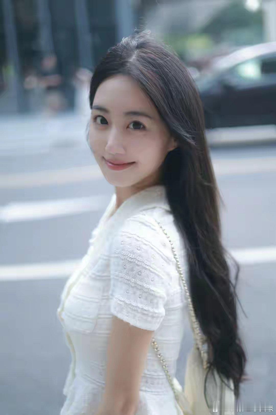 苏州科技大学校花陈洛，来自陕西，身高172cm，射手座。文科班校花酱 镇江
