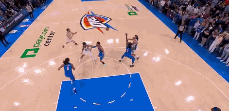 今天掘金和雷霆的比赛简直太跌宕起伏了，整场比赛有太多太多看点。

其中亚历山大先