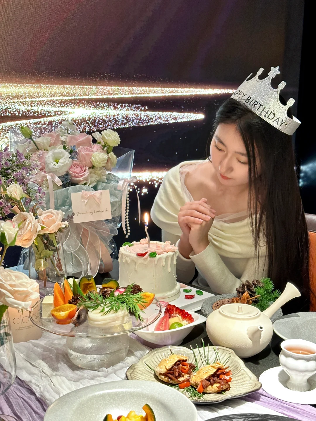 陪姐妹吹蜡烛啦🎂济南这家餐厅好适合过生日