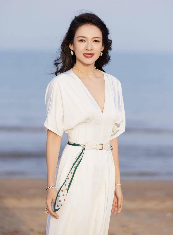 章子怡担任CMG中国电影盛典形象大使 见证热爱，共赴新程！章子怡成为CMG中国电