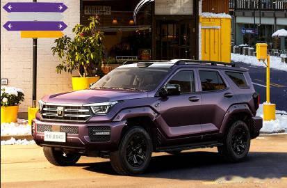 坦克400的机甲造型真的长在审美上😎敦煌紫配色太有辨识度，路上回头率超高，像把