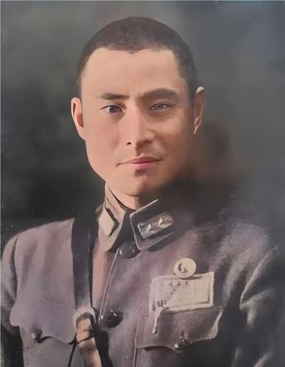 特赦后拒赴台湾：黄维的27年坚守，藏着最硬核的民族气节
 
1975年，蒋介石得