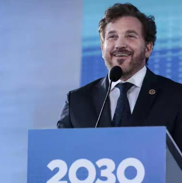 足坛超级大消息！南美足联主席正式官宣提议：2030百年世界杯扩军至64支球队！你