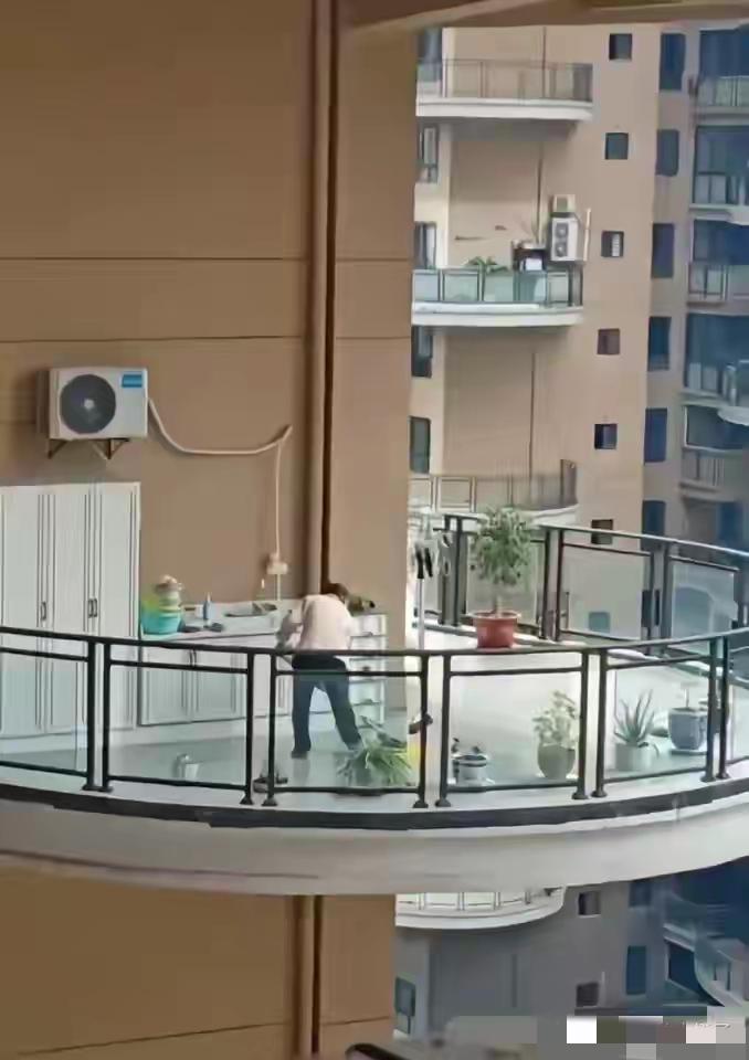 这样的房子买了真是一种享受！不得不说开发商是懂人心的！[赞]
