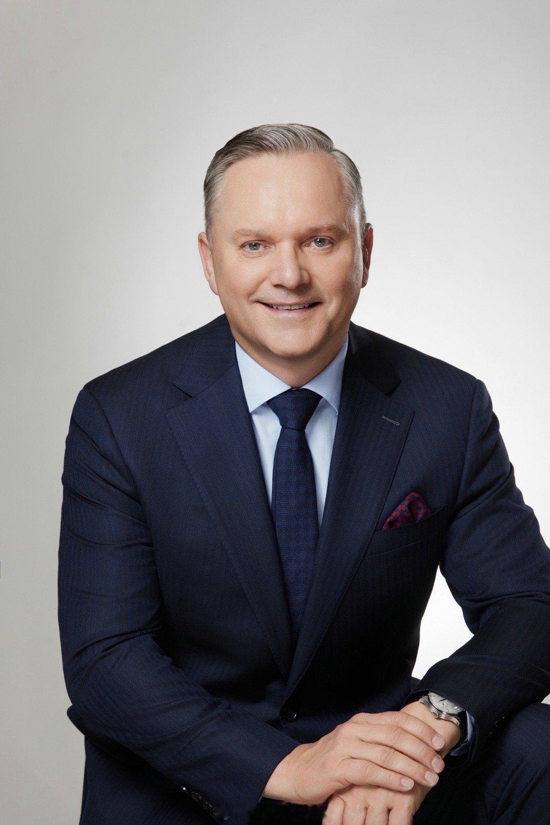 宣布大中华区高层人事调整。自2026年4月1日起，柯睿辰（Christian A