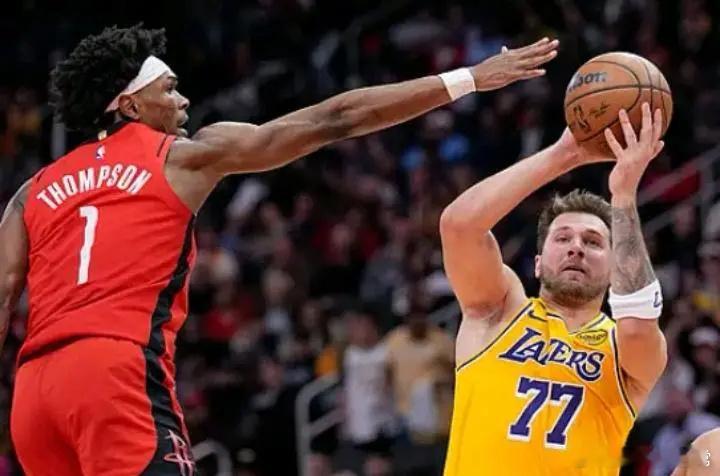 湖人6连胜nba竞彩篮球推荐篮球预测 洛杉矶湖人队（43胜25负）继续连胜。东契