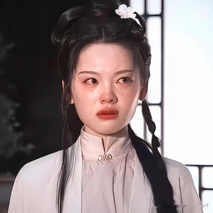 这个“二小姐”看的我生气
我能理解她爱上了仇人
也能理解她恋爱脑，好骗，可真的理