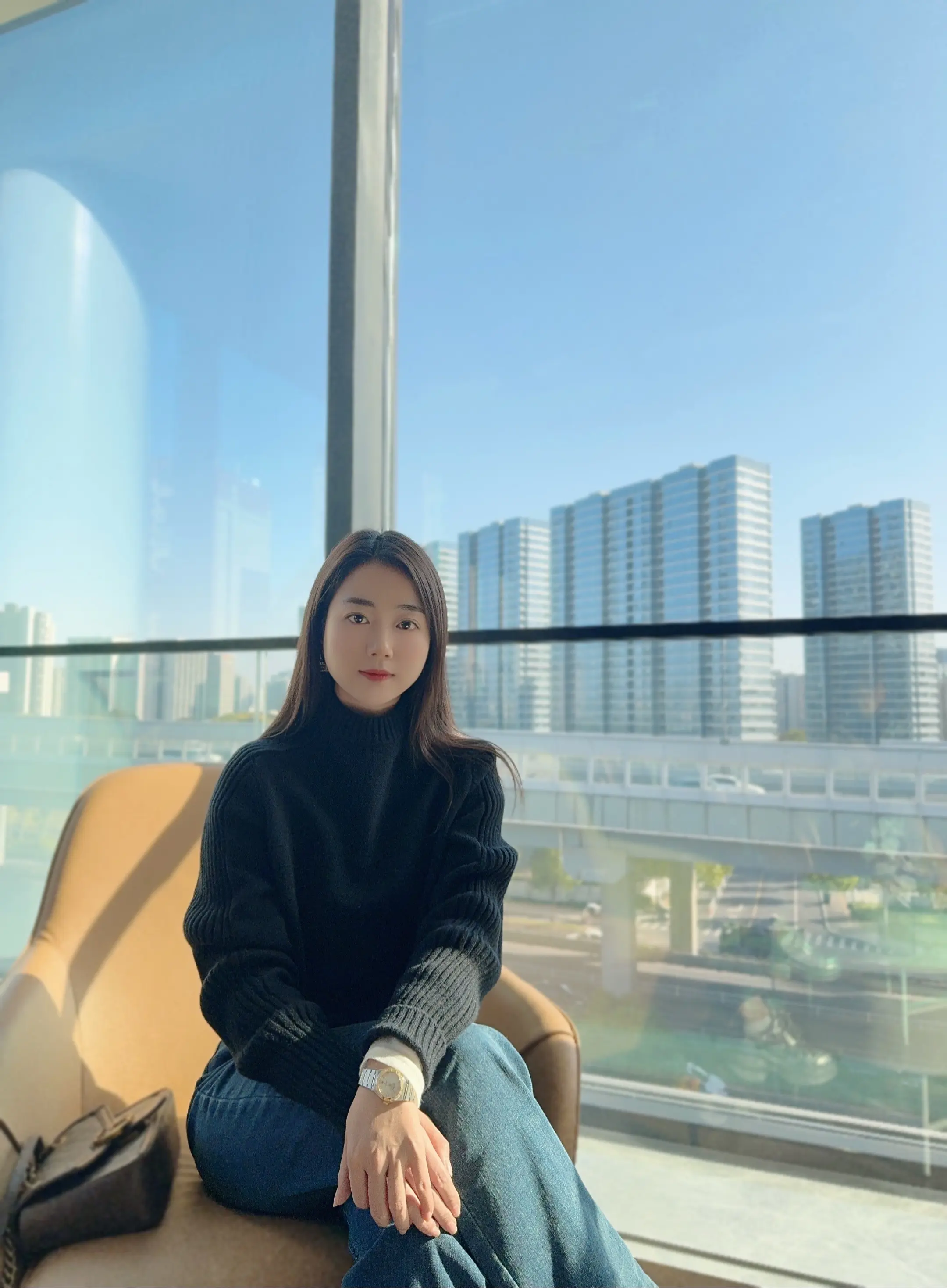 从新认识一下我吧，没有高颜值 没有可以挥霍的家底 更没有值得一夸的青春...