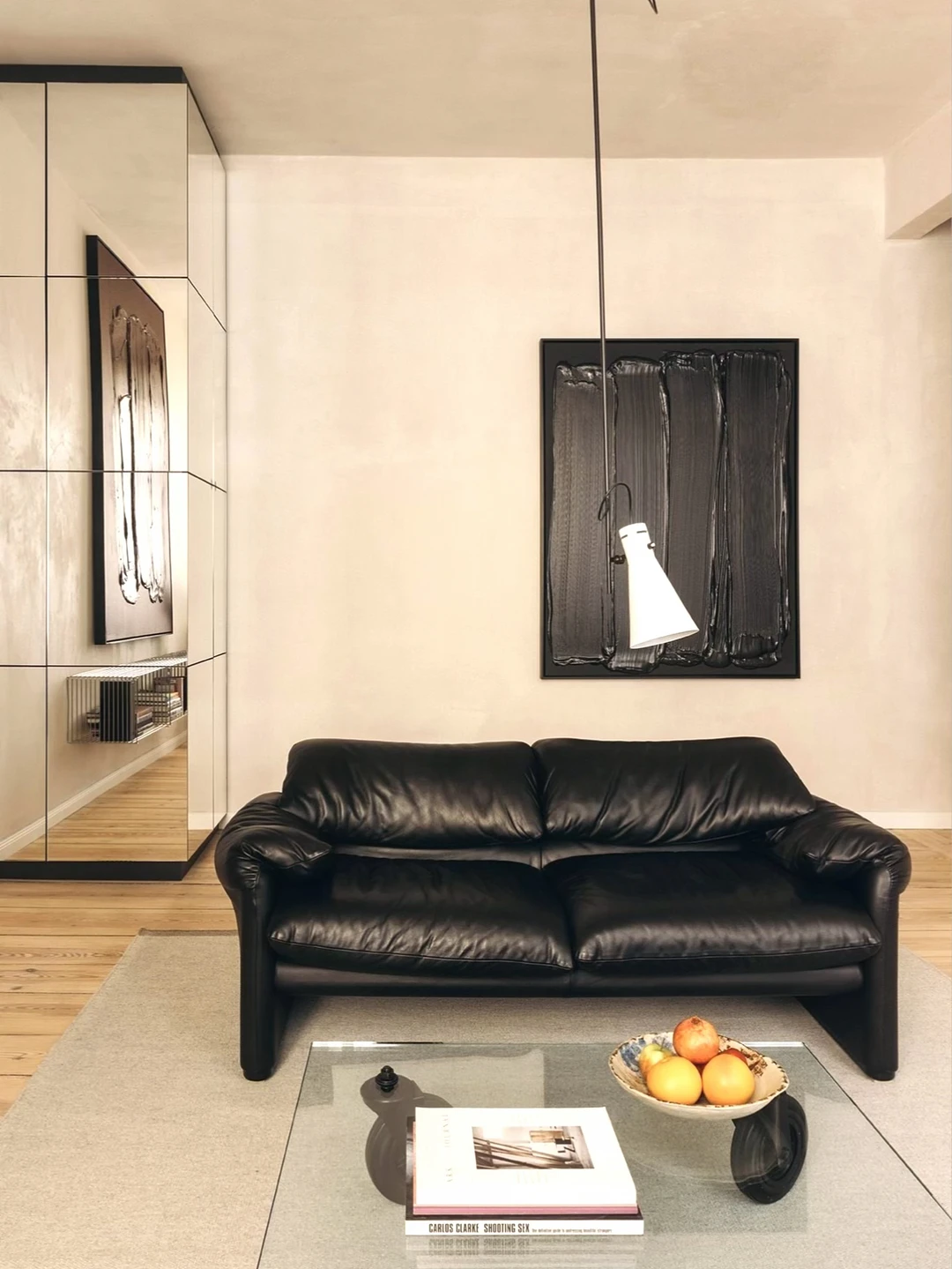Cassina | 复古简约⚫️适当的留白让家更温暖