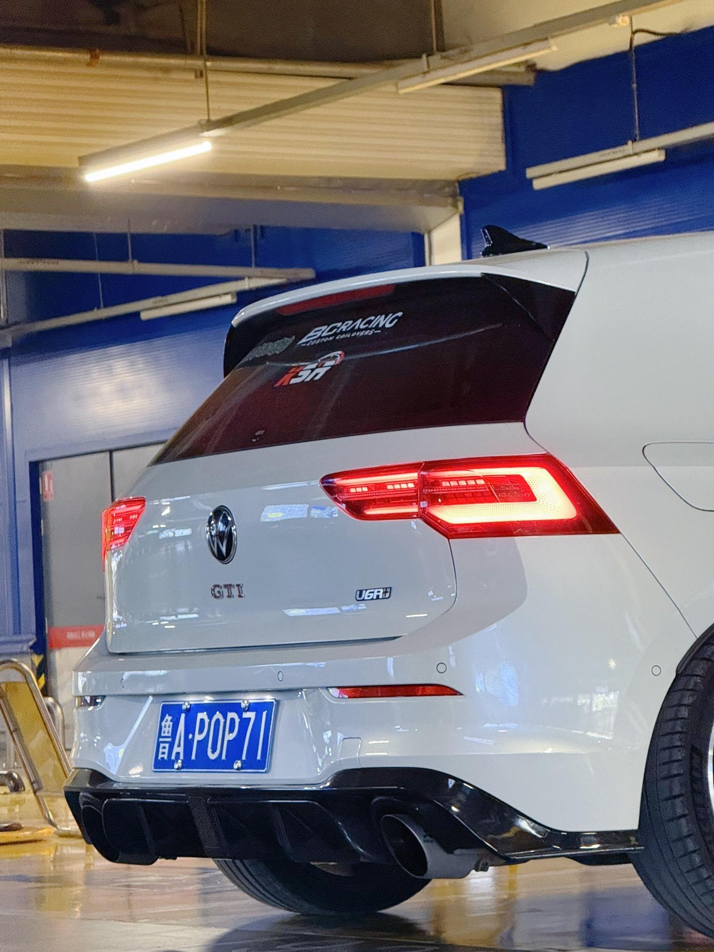 总要有些热爱的东西，来填满这个无趣的人生，拍拍车，静静心，车不语却知我踪！