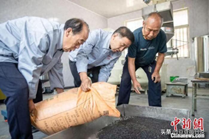 哎呀，各位大爷大妈，你们知道吗？在山西省襄垣县，有个叫善福村的地方，那儿的村民们
