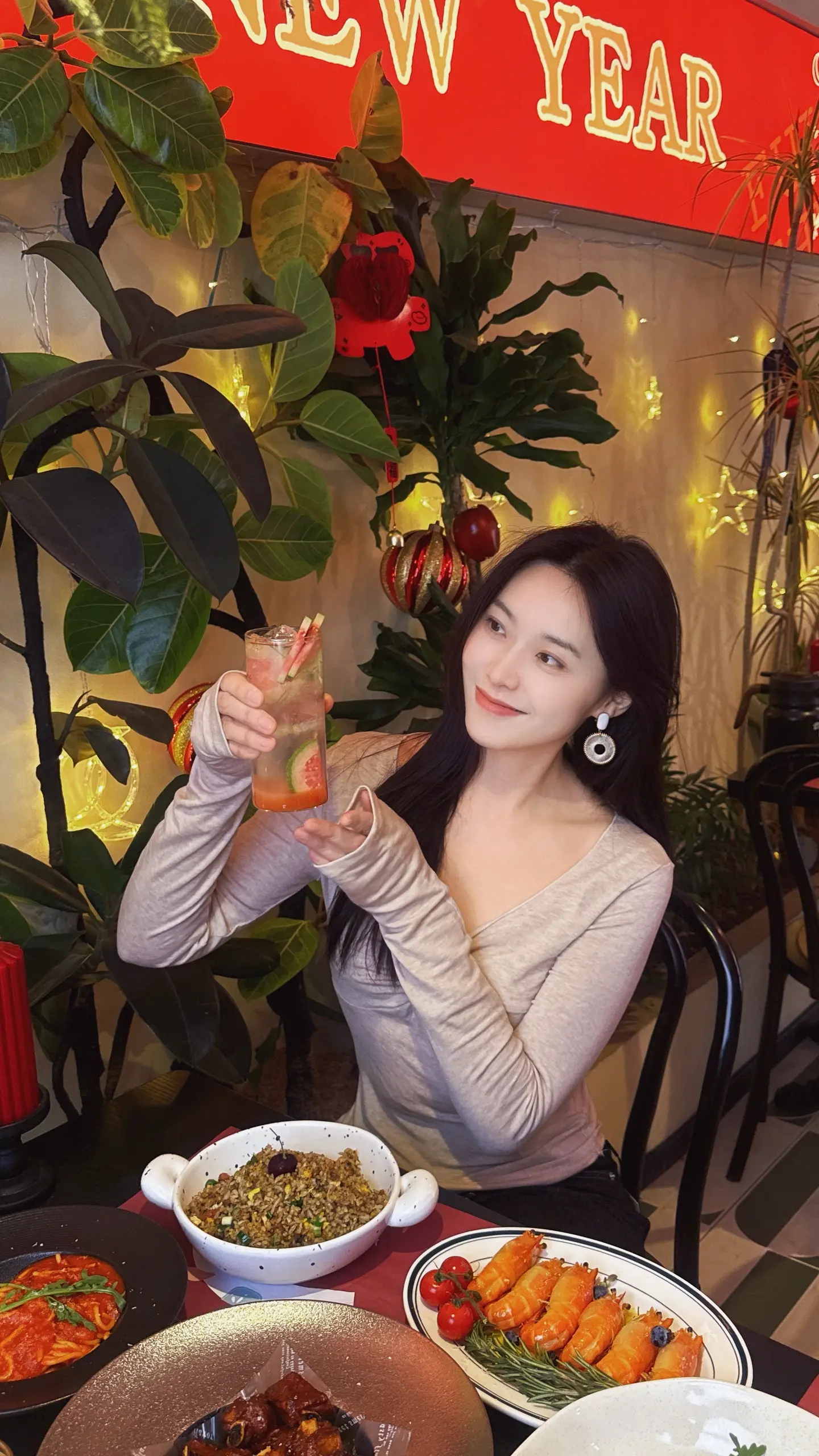 和漂亮姐姐的漂亮饭 一起感受慵懒氛围▸